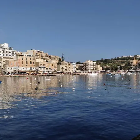 Spacious 5 Minutes' Walk From The Beach. 公寓 马尔萨斯卡拉