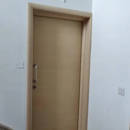 Spacious 5 Minutes' Walk From The Beach. * 马尔萨斯卡拉